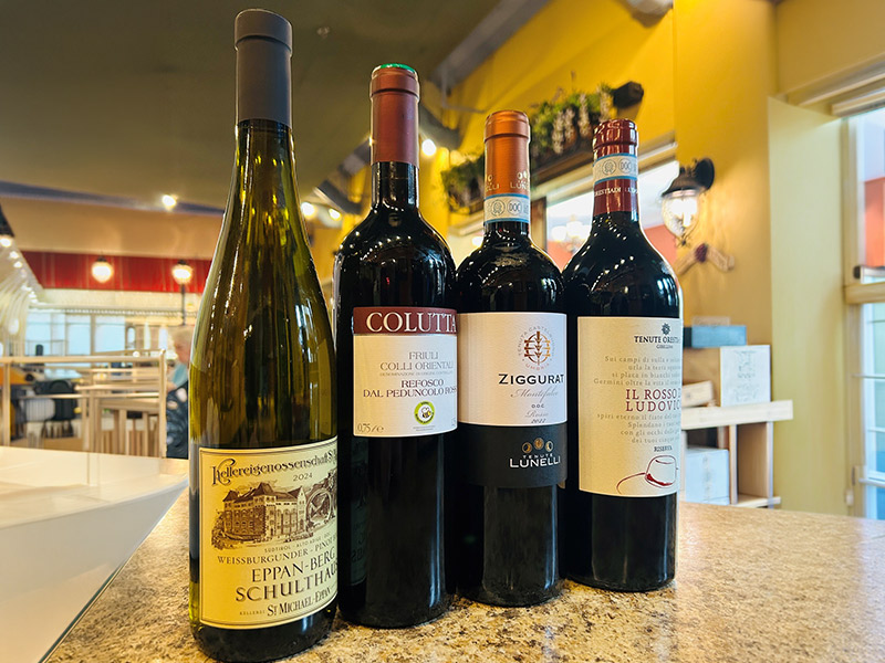 09-25 FREE Friday Wine Tasting 5:00-7:30pm
